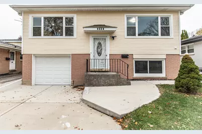 1338 S Dunton Avenue, Arlington Heights, IL 60005 - Photo 1