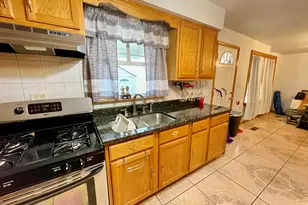 2970 W Nelson St, Chicago, IL 60618 - Photo 6