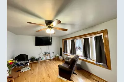 2970 W Nelson Street, Chicago, IL 60618 - Photo 10