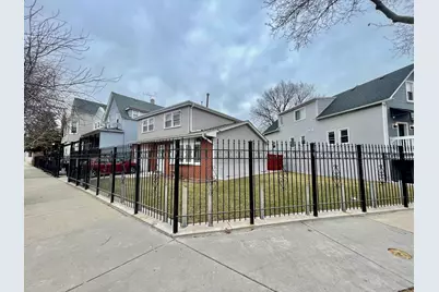 2970 W Nelson Street, Chicago, IL 60618 - Photo 2
