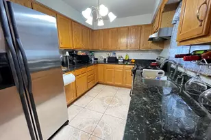 2970 W Nelson St, Chicago, IL 60618 - Photo 4