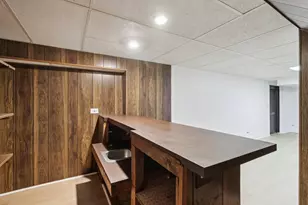 105 W Dover Dr, Mount Prospect, IL 60056 - Photo 30