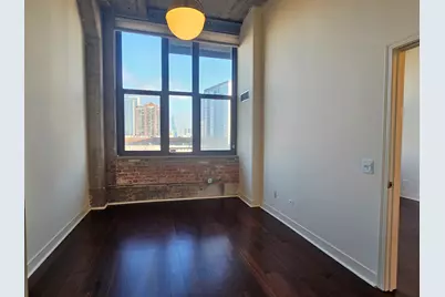 320 E 21st Street #404, Chicago, IL 60616 - Photo 14