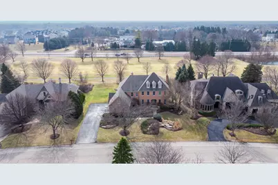 121 Boulder Drive, Lake in the Hills, IL 60156 - Photo 4