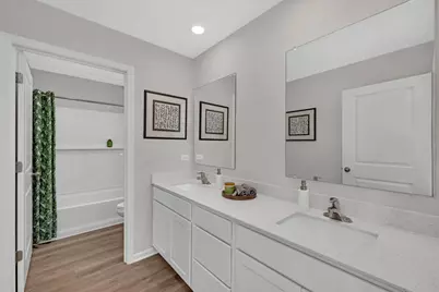 [Address not provided], Elgin, IL 60124 - Photo 24