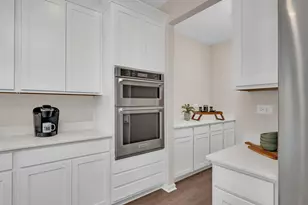 [Address not provided], Elgin, IL 60124 - Photo 8