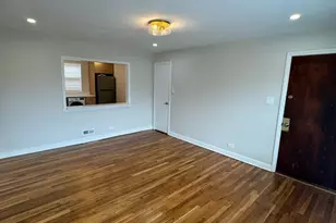 132 Ridge Ave, Evanston, IL 60202 - Photo 2