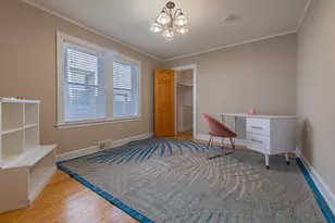 1634 N 74th Ct, Elmwood Park, IL 60707 - Photo 10