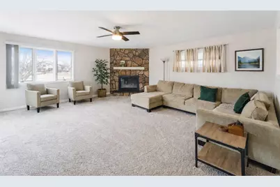 1520 Yorkshire Drive, Hanover Park, IL 60133 - Photo 14