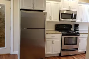 1045 Marquette St, Lasalle, IL 61301 - Photo 2