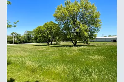 3013 N US Highway 12, Spring Grove, IL 60081 - Photo 1