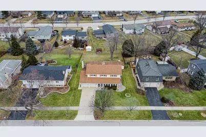 [Address not provided], Downers Grove, IL 60516 - Photo 2