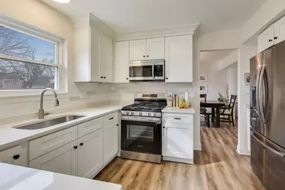 270 Pebblestone Road, Naperville, IL 60565 - Photo 12