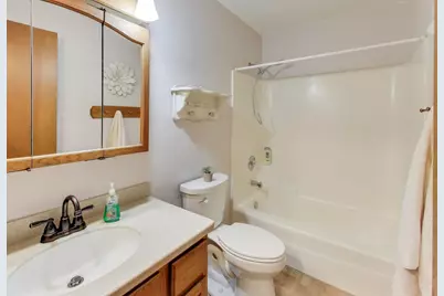 3409 W Bretons Drive, McHenry, IL 60050 - Photo 14