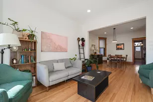 2724 N Troy St, Chicago, IL 60647 - Photo 4