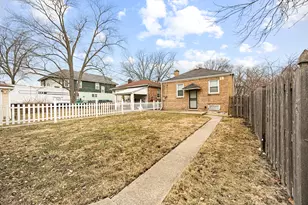 101 W 113th Pl, Chicago, IL 60628 - Photo 14
