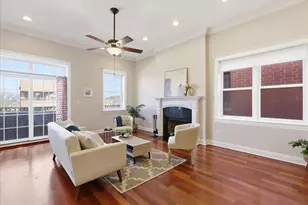 2249 W Irving Park Rd, Chicago, IL 60618 - Photo 2