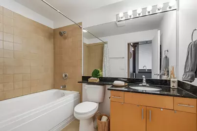 1040 W Adams Street #417, Chicago, IL 60607 - Photo 16