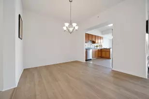 18630 Pine Lake Dr, Tinley Park, IL 60477 - Photo 8