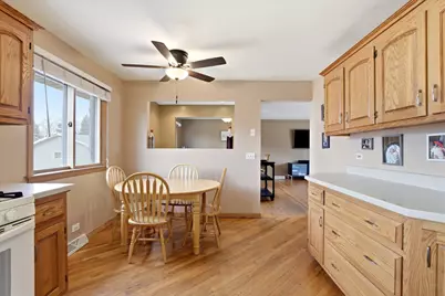 130 N Horner Lane, Mount Prospect, IL 60056 - Photo 8