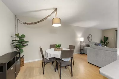 8000 Woodglen Lane #102, Downers Grove, IL 60516 - Photo 6