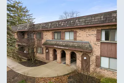 8000 Woodglen Lane #102, Downers Grove, IL 60516 - Photo 2