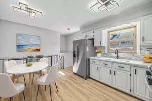 12549 S Tripp Ave, Alsip, IL 60803 - Photo 6