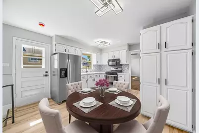 12549 S Tripp Avenue, Alsip, IL 60803 - Photo 8