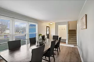 308 Skyvue Ln, Schaumburg, IL 60194 - Photo 4