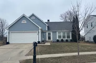 308 Skyvue Ln, Schaumburg, IL 60194 - Photo 1