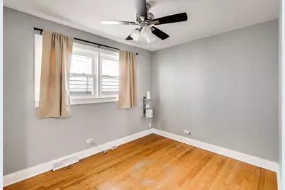 5061 N Kimberly Avenue, Chicago, IL 60630 - Photo 22