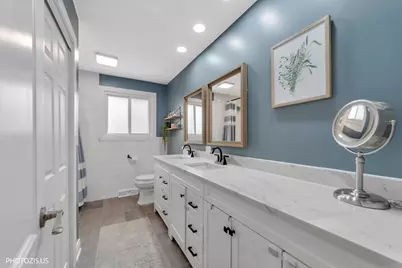 981 N Mill Road, Addison, IL 60101 - Photo 16