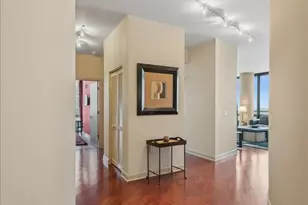 1235 S Prairie Ave, Chicago, IL 60605 - Photo 18