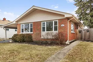 249 N Craig Pl, Lombard, IL 60148 - Photo 2
