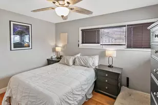 249 N Craig Pl, Lombard, IL 60148 - Photo 12