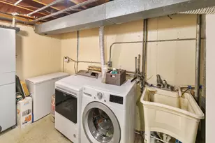 249 N Craig Pl, Lombard, IL 60148 - Photo 22