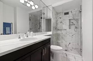 200 E Delaware Pl, Chicago, IL 60611 - Photo 20