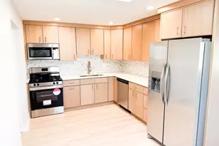 4943 W 63rd St, Chicago, IL 60638 - Photo 2