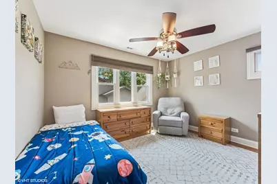 651 Garth Road, Wheeling, IL 60090 - Photo 14