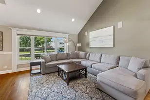 651 Garth Rd, Wheeling, IL 60090 - Photo 4