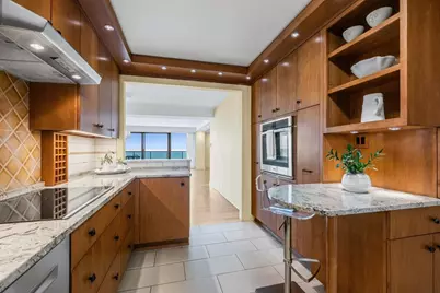 1616 Sheridan Road #8F, Wilmette, IL 60091 - Photo 16