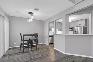 730 Hamilton Circle, Schaumburg, IL 60194 - Photo 4