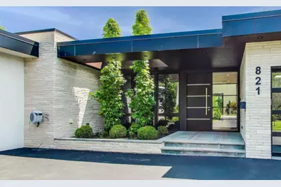 821 Harms Road, Glenview, IL 60025 - Photo 4