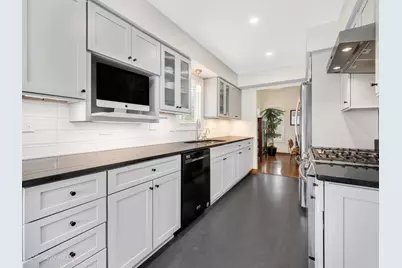 412 Lawrence Avenue, Glen Ellyn, IL 60137 - Photo 8