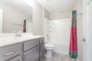 253 Masters Dr, Addison, IL 60101 - Photo 12