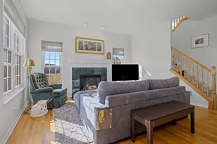 2047 Swan Ln, Batavia, IL 60510 - Photo 4