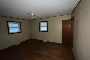 21932 Vestal Dr, Danville, IL 61834 - Photo 8