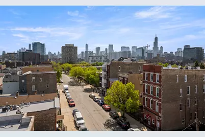 1322 W Huron Street #4N, Chicago, IL 60642 - Photo 12