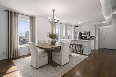 1322 W Huron Street #4N, Chicago, IL 60642 - Photo 2