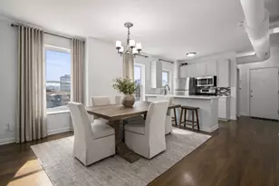 1322 W Huron St, Chicago, IL 60642 - Photo 2